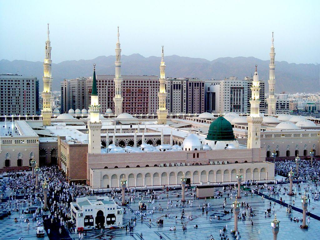 Allah humma Sallay Ala Sayyidina Wa Maulana Muhammadin Lyrics || अल्लाहुम्म सल्ली अला सैय्यिदिना व मौलाना मुहम्मदिन || E...